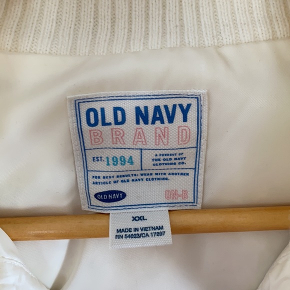 Old Navy Girls XXL Cream Puffer Vest - Picture 3 of 5